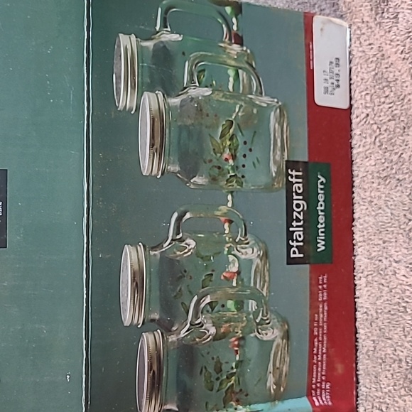 Pfaltzgraff winter berry set of 4 Mason jar mugs. With lids. - Picture 1 of 3